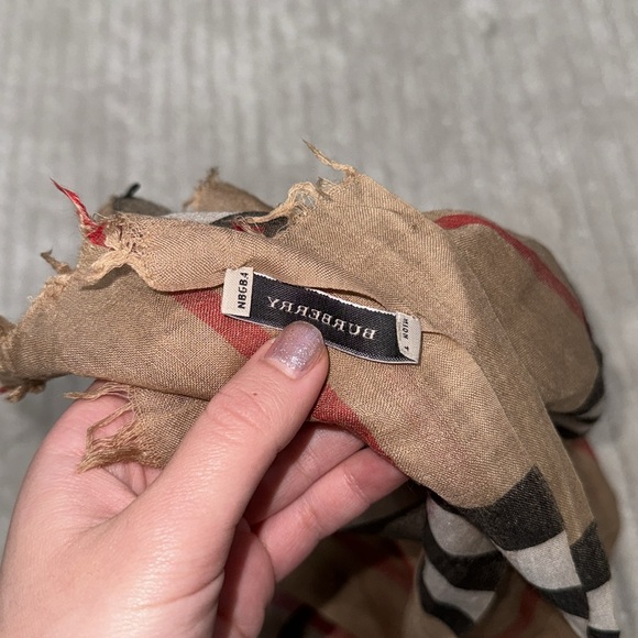 Burberry Silk Pattern Scarf - Picture 4 of 4